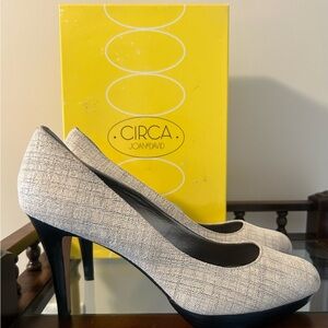 Joan & David Textured Cream Heels